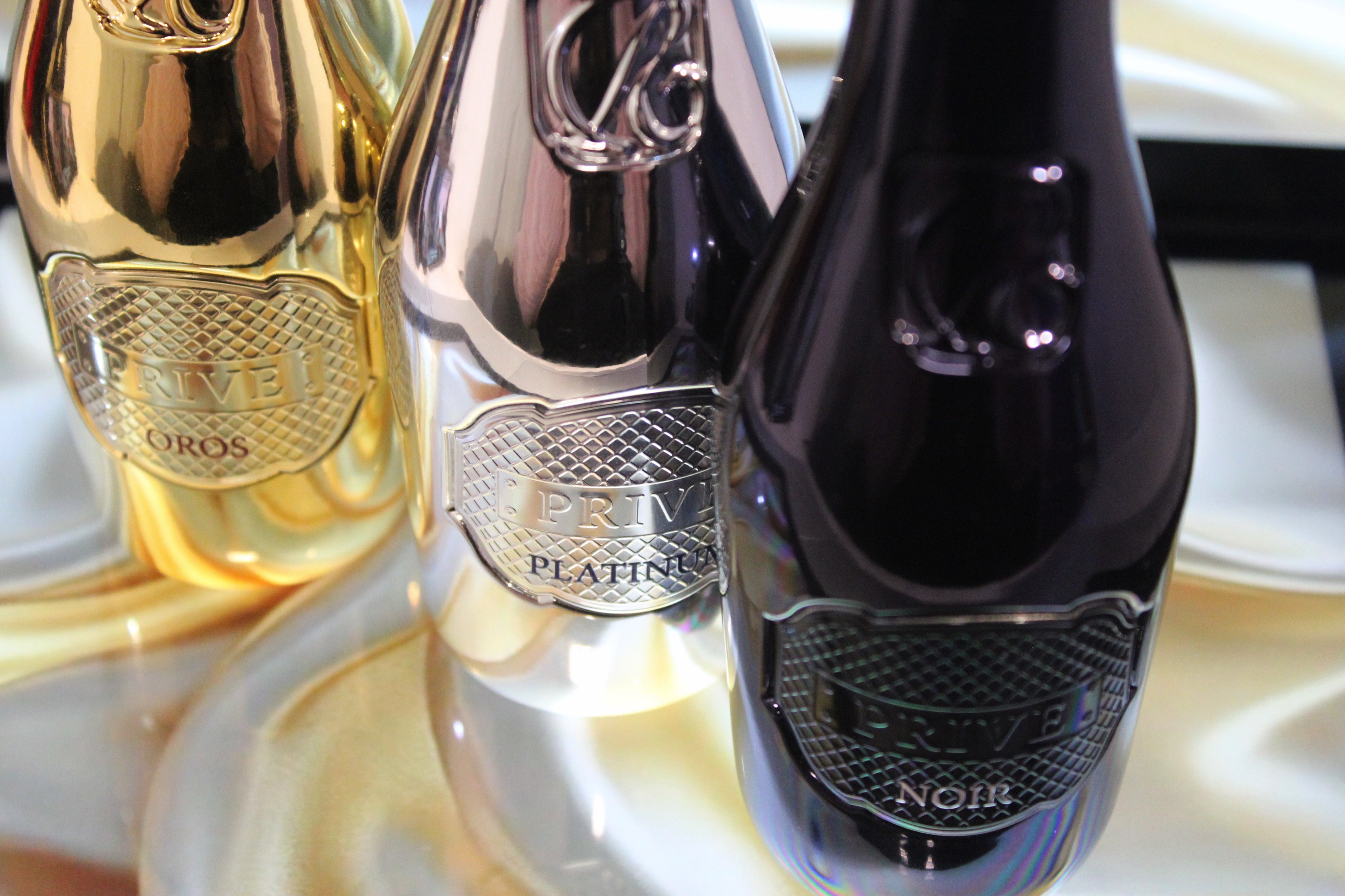 Prive Noir/ Platinum/ Oros