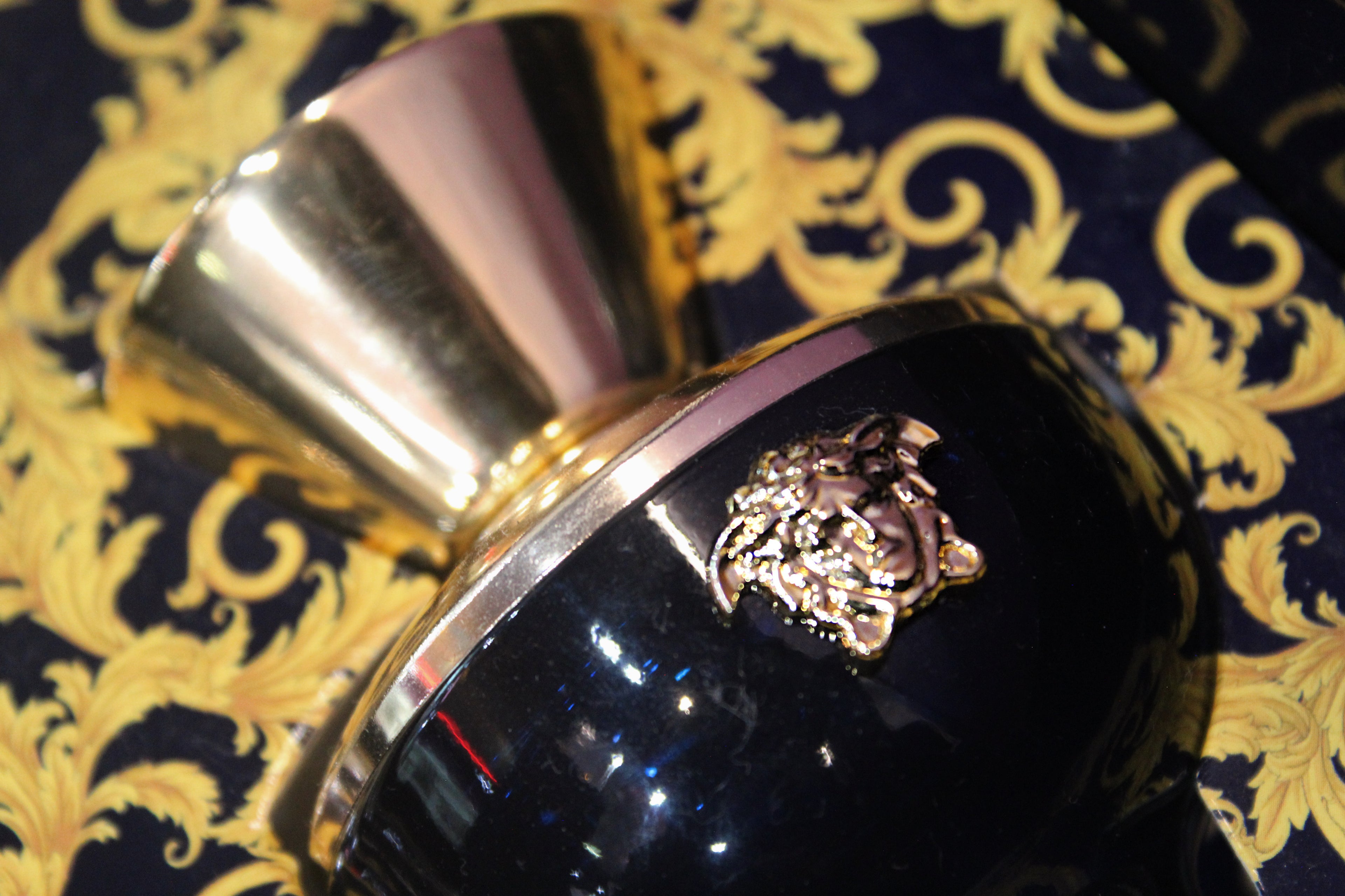 Versace Dylan Blue Pour Femme Eau de Parfum Gift Set
