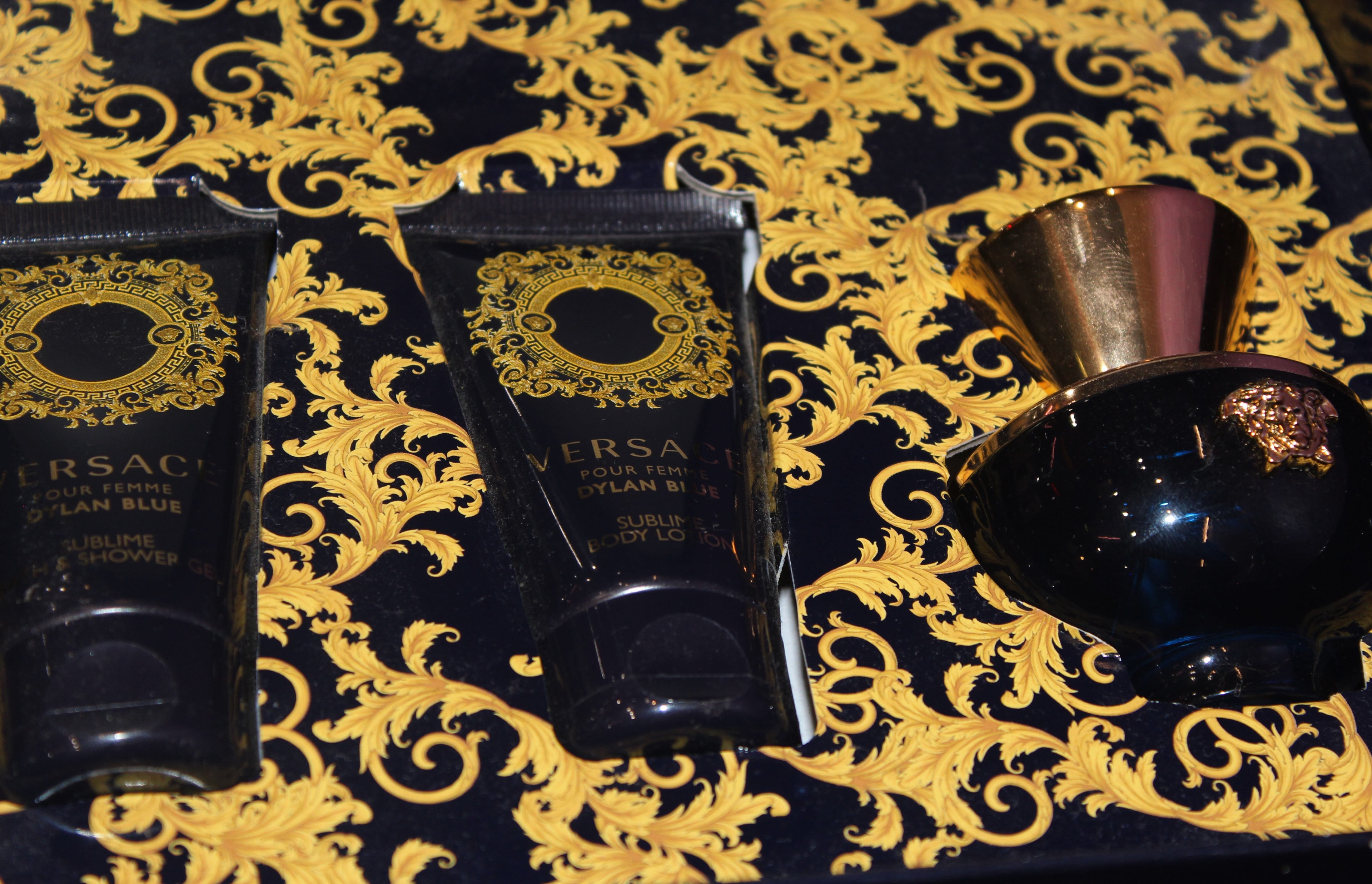 Versace Dylan Blue Pour Femme Eau de Parfum Gift Set